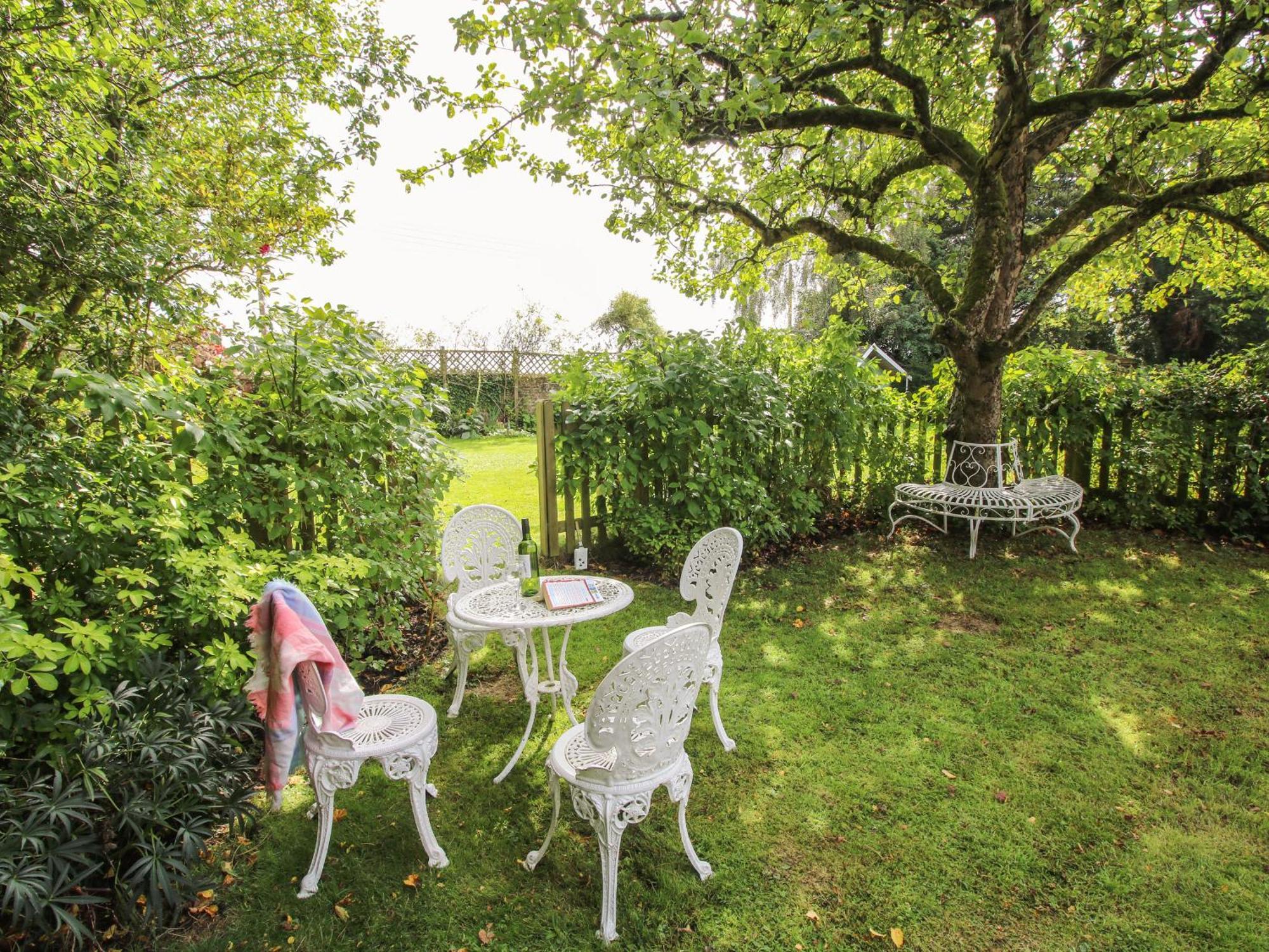 The Coach House Villa Ludlow Bagian luar foto